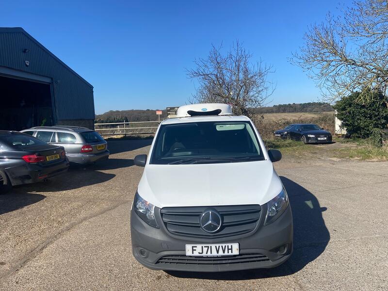 MERCEDES-BENZ VITO 2.0 114 CDI Progressive